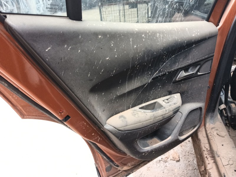 peugeot 2008 ii (ud_, us_, uy_, uj_, ur_, uc_) del año 2020