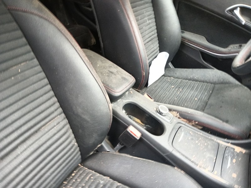 mercedes-benz cla coupé (c117) del año 2013