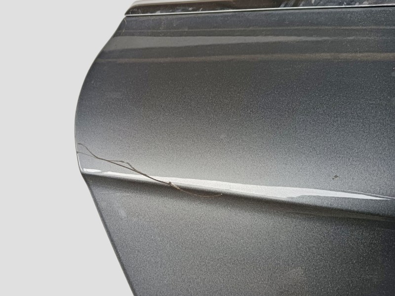 Recambio de puerta trasera derecha para audi a4 b8 (8k2) 2.0 tdi referencia OEM IAM 8K5833052DQ  