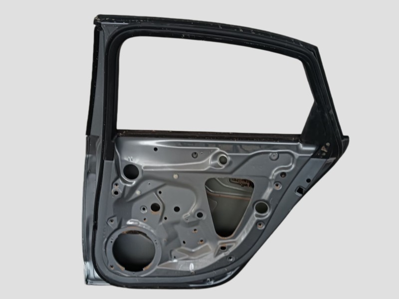 Recambio de puerta trasera derecha para audi a4 b8 (8k2) 2.0 tdi referencia OEM IAM 8K5833052DQ  
