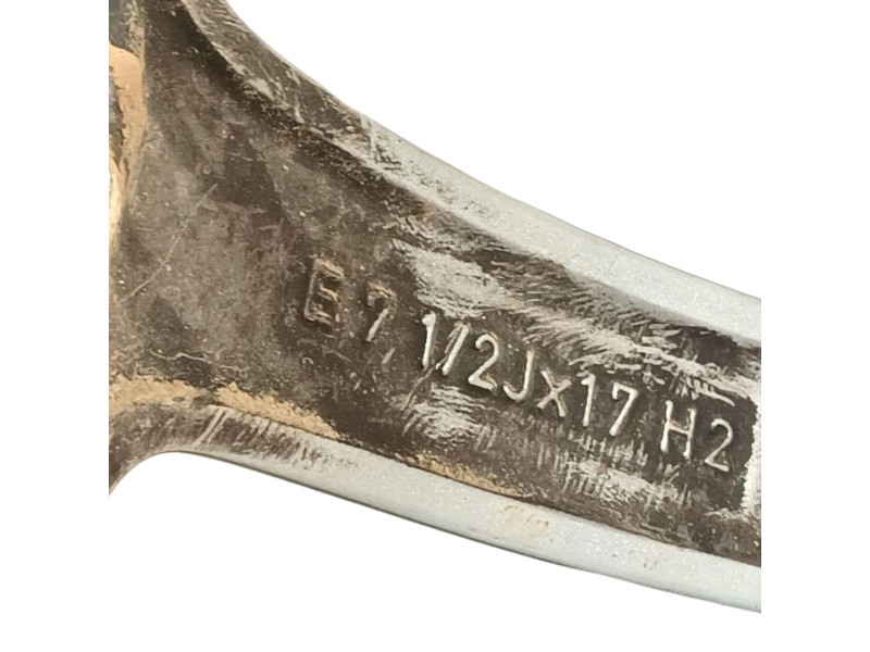 Recambio de llanta para bmw x1 (f48) sdrive 18 d referencia OEM IAM 36116856061 IS52 E7 1/2Jx17