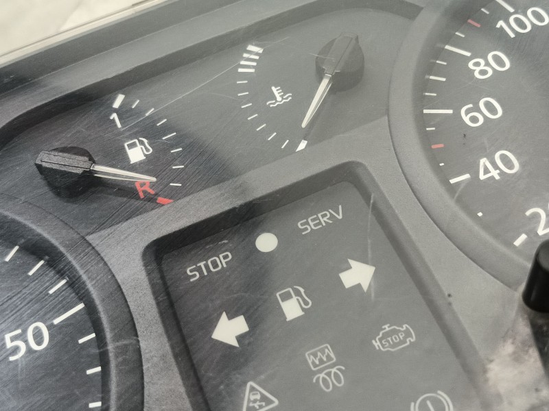 Recambio de cuadro instrumentos para renault trafic ii furgoneta (fl) 2.5 dci 135 (fl0d) referencia OEM IAM 8200295451 P82002790