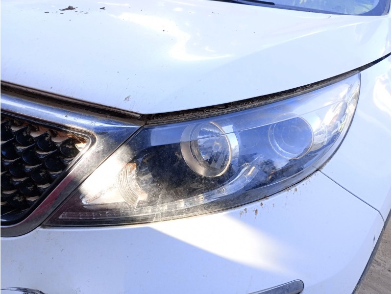 Recambio de faro izquierdo para kia sportage iii (sl) 1.6 gdi referencia OEM IAM 921013W120  