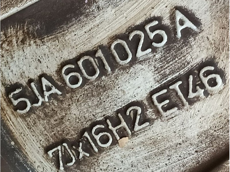 Recambio de llanta para skoda rapid spaceback (nh1) 1.6 tdi referencia OEM IAM 16PULGADAS ET46 7Jx16