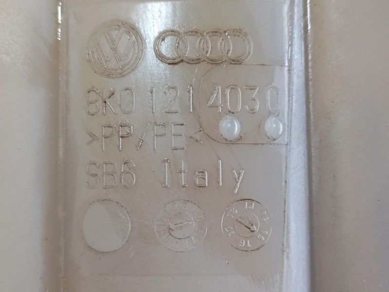 Recambio de deposito expansion para audi a4 b8 (8k2) 2.0 tdi referencia OEM IAM 8K0121403AC  