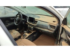 kia stonic (yb) del año 2022 2