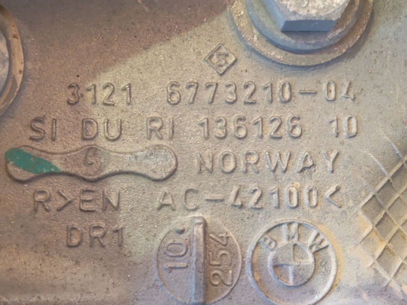 Recambio de mangueta delantera derecha para bmw 1 (e87) 116 d referencia OEM IAM  31216773210 