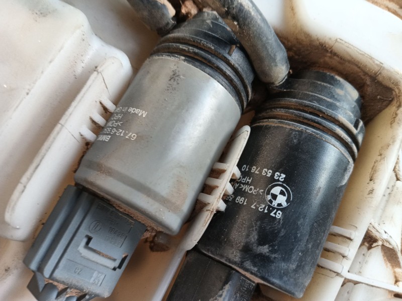 Recambio de deposito limpia para bmw 1 (e87) 116 d referencia OEM IAM   