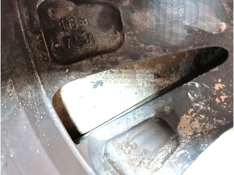 Recambio de llanta para lexus nx (_z1_) 300h awd (ayz15) referencia OEM IAM 18PULGADAS ET35 18xJ7 1/2J