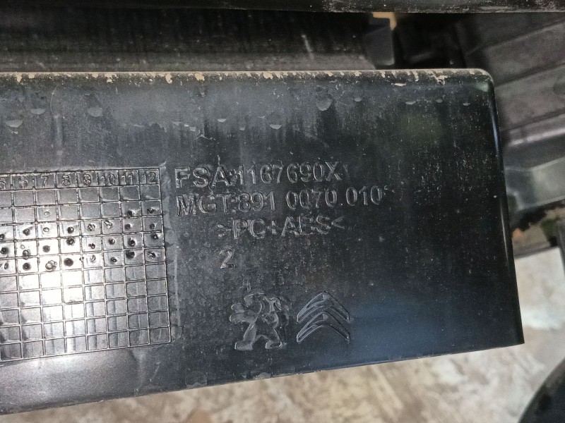 Recambio de asiento delantero derecho para citroën c4 grand picasso ii (da_, de_) 1.6 bluehdi 120 referencia OEM IAM   