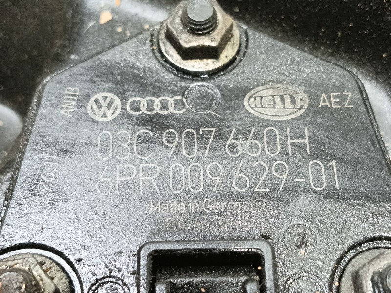 Recambio de carter para audi a4 b8 (8k2) 2.0 tfsi referencia OEM IAM 06H103600R  