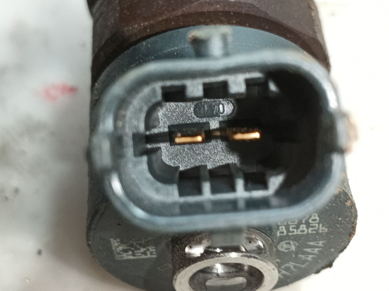 Recambio de inyector para fiat doblo furgoneta/monovolumen (223_) 1.9 jtd referencia OEM IAM  0986435099 