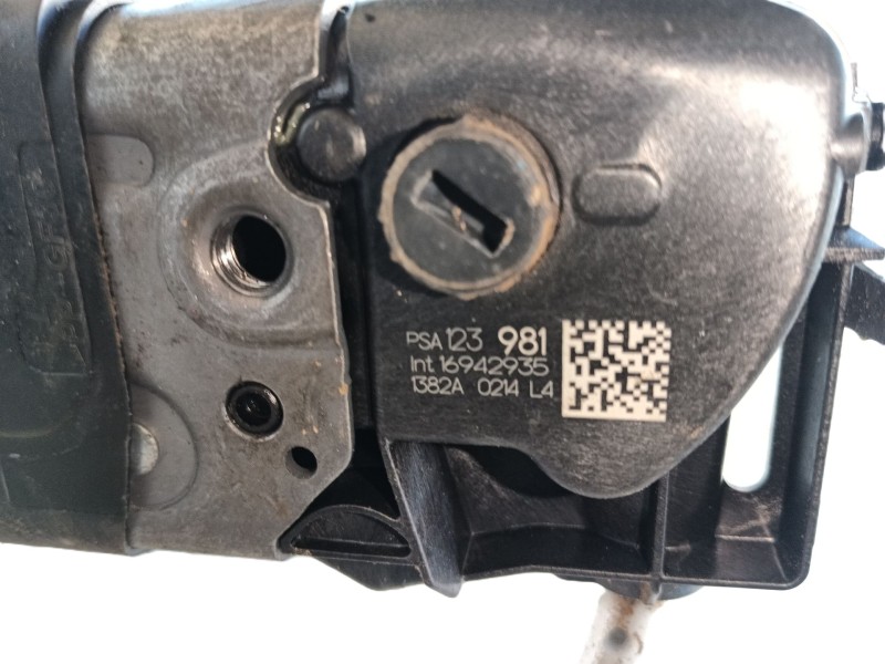 Recambio de cerradura puerta delantera izquierda para citroën c3 iii (sx) 1.2 puretech 82 referencia OEM IAM 9812398180  