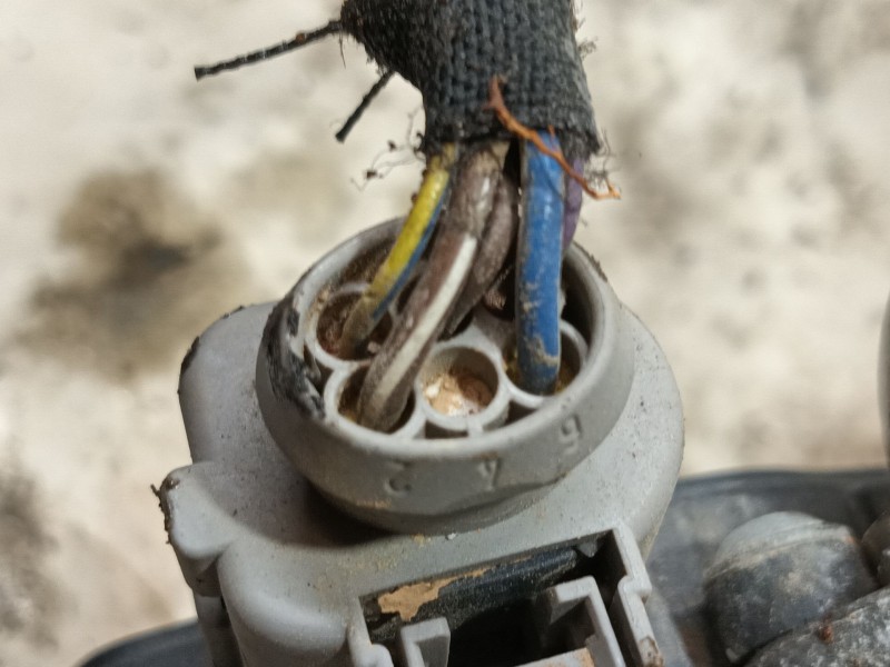 Recambio de valvula egr para audi q3 (8ub, 8ug) 2.0 tdi quattro referencia OEM IAM   