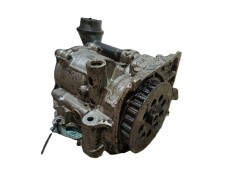 Recambio de bomba aceite para audi q3 (8ub, 8ug) 2.0 tdi quattro referencia OEM IAM   