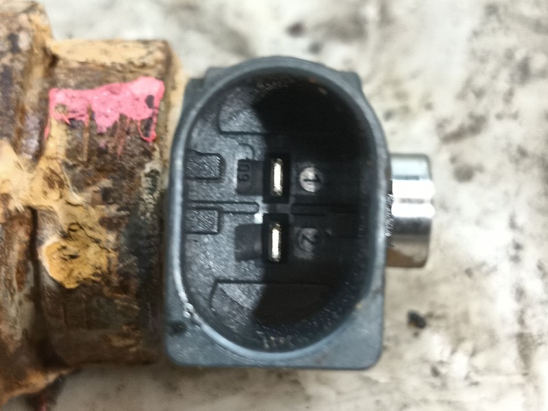 Recambio de inyector para audi q3 (8ub, 8ug) 2.0 tdi quattro referencia OEM IAM   