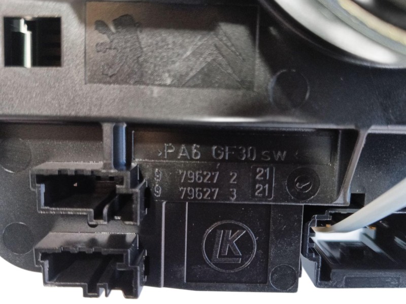 Recambio de mando intermitentes para citroën c3 iii (sx) 1.2 puretech 82 referencia OEM IAM 98312593ZD 98312593ZD 