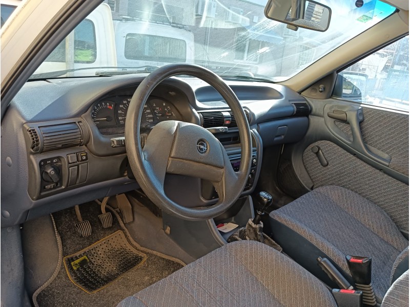 opel astra f hatchback (t92) del año 1994