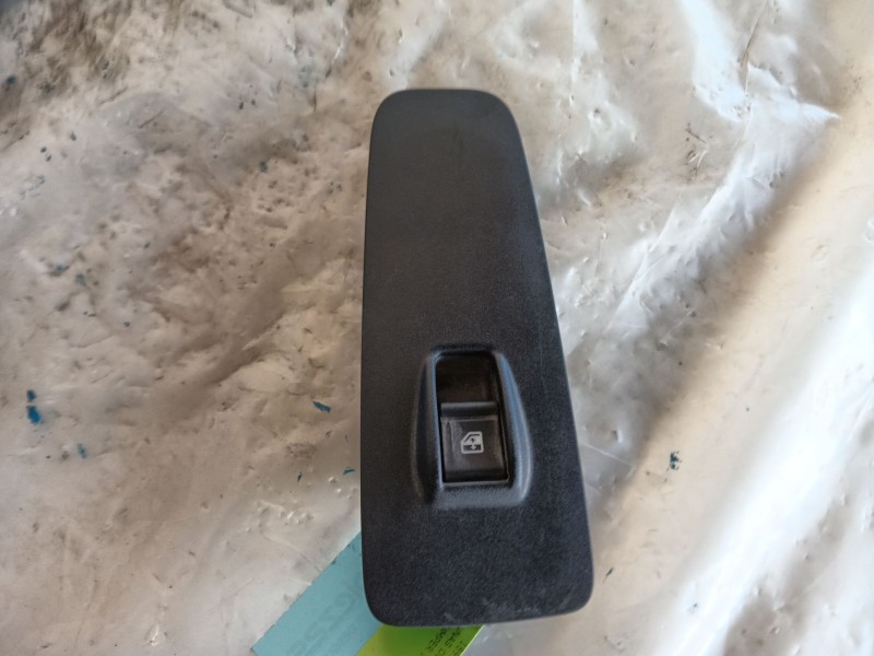Recambio de mando elevalunas delantero derecho para citroën jumper ii furgoneta 2.2 bluehdi 120 referencia OEM IAM   