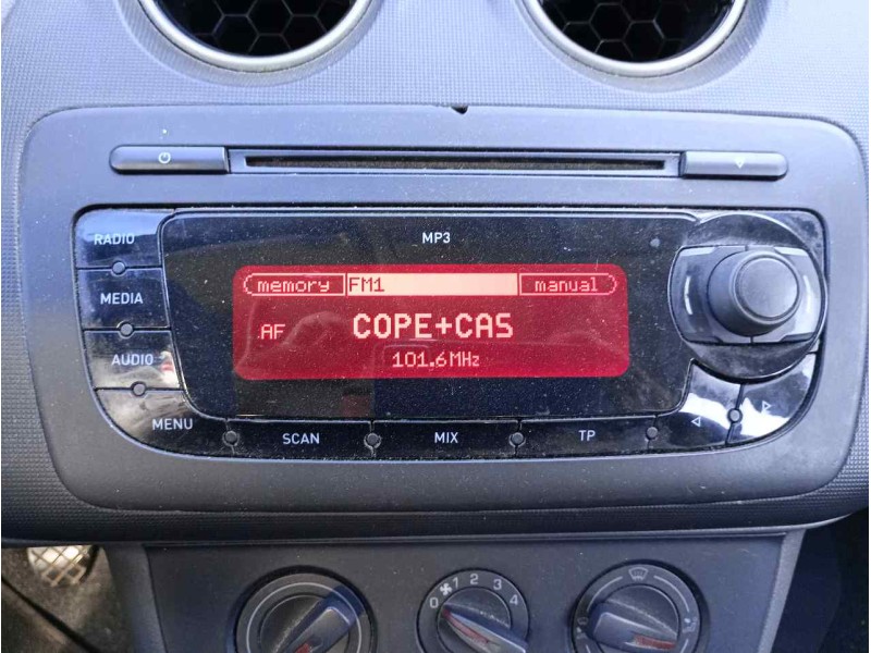 Recambio de sistema audio / radio cd para seat ibiza (6j5) reference referencia OEM IAM 6J0035153B 6J1035153E SEZAZ2K0908443
