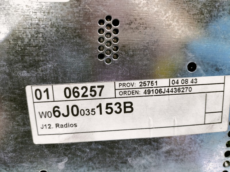 Recambio de sistema audio / radio cd para seat ibiza (6j5) reference referencia OEM IAM 6J0035153B 6J1035153E SEZAZ2K0908443