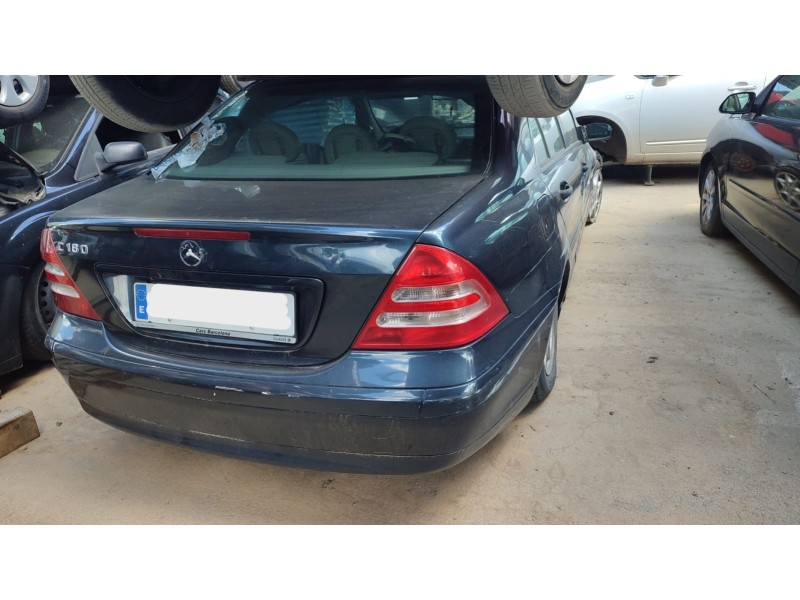 mercedes-benz clase c (w203) del año 2000