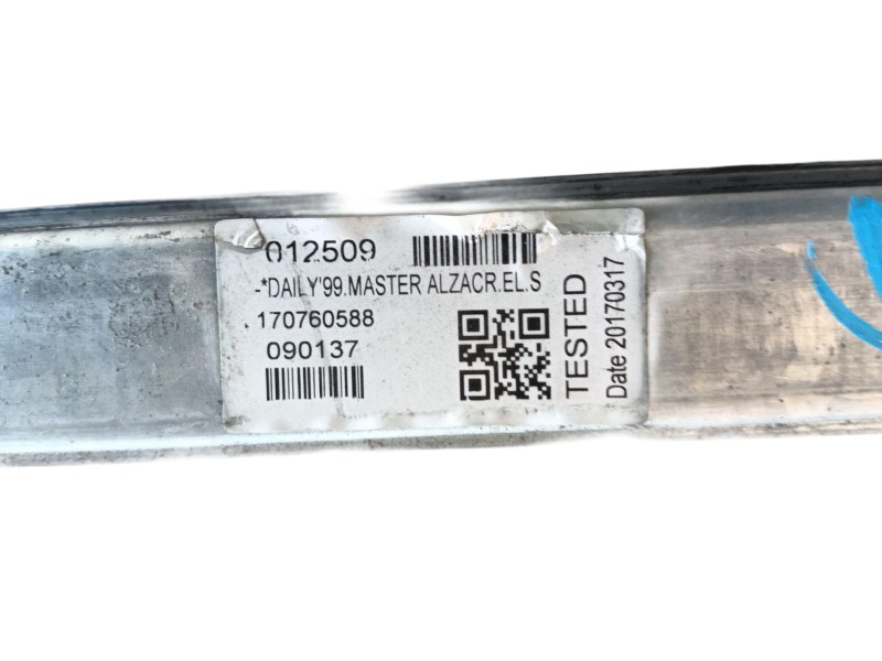 Recambio de elevalunas delantero izquierdo para nissan interstar furgoneta (x70) dci 100 referencia OEM IAM  170760588 