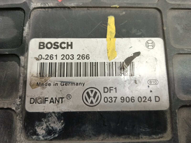 Recambio de centralita motor uce para volkswagen golf iii berlina (1h1) 2.0 referencia OEM IAM 037906024D  