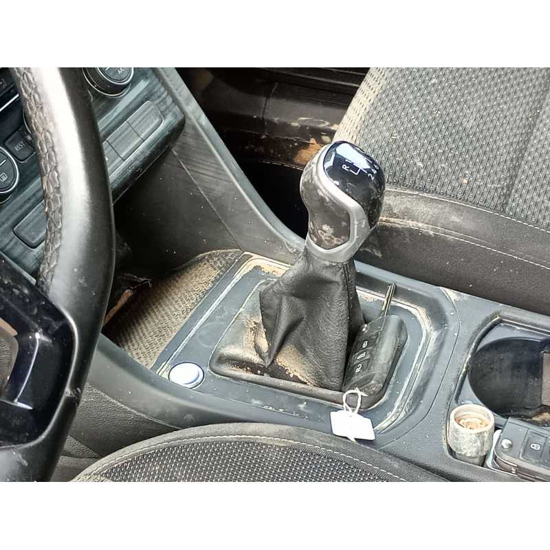Recambio de pomo palanca cambio para volkswagen touran (5t1) 2.0 tdi referencia OEM IAM   