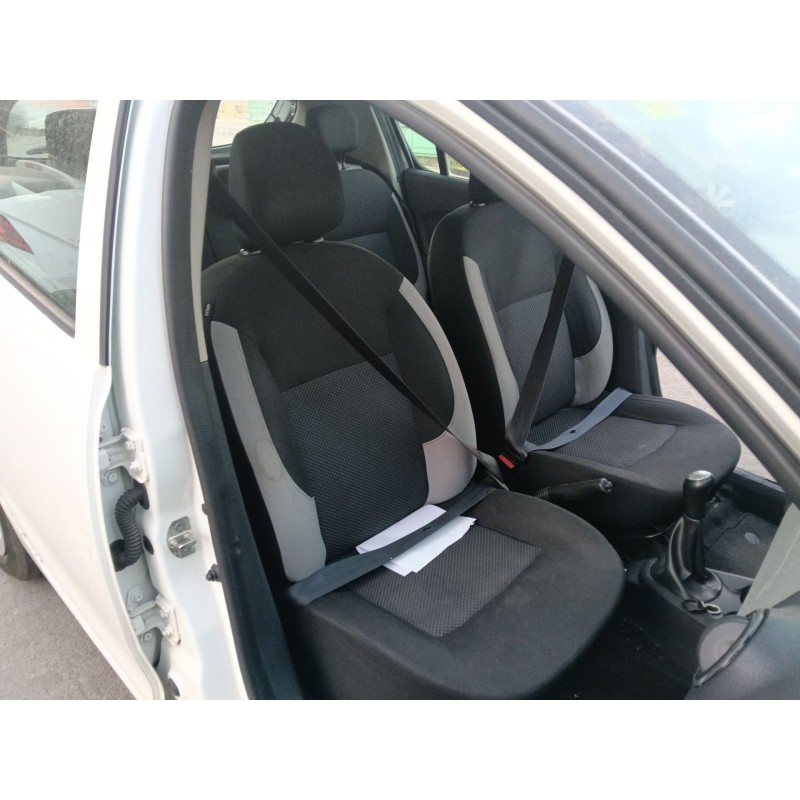 Recambio de asiento delantero derecho para dacia sandero ii (b8_) 1.2 referencia OEM IAM   