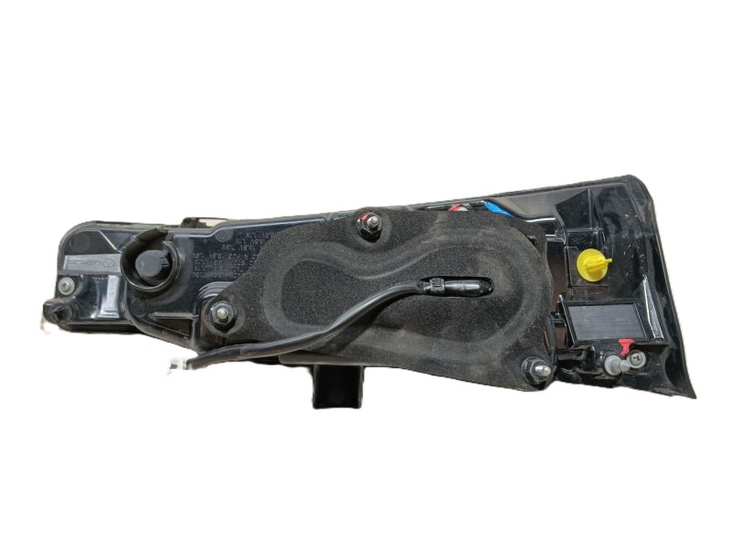 Recambio de piloto trasero derecho interior para lexus nx (_z1_) 300h awd (ayz15) referencia OEM IAM 8158178010  