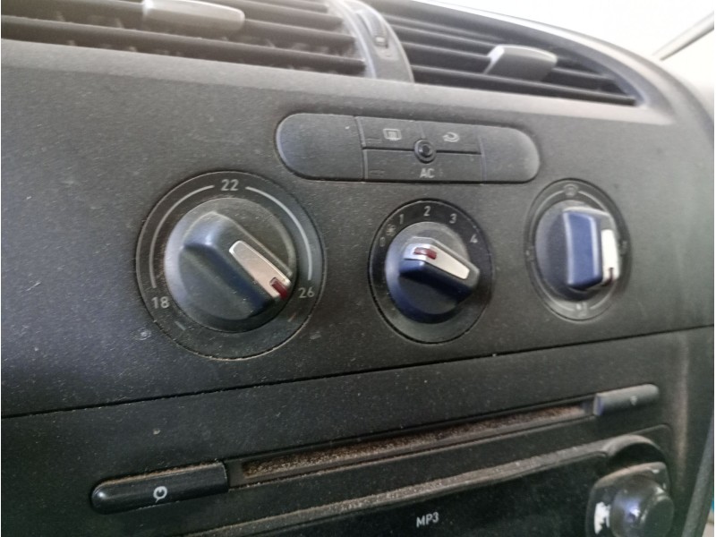 Recambio de mando calefaccion / aire acondicionado para seat leon (1p1) 1.6 tdi referencia OEM IAM   