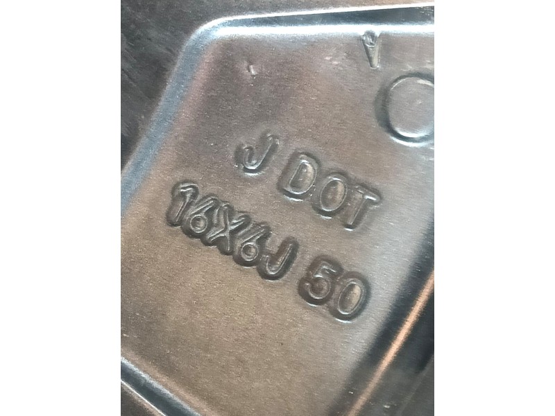 Recambio de llanta para toyota yaris (_p21_, _pa1_, _ph1_) 1.5 hybrid (mxph10) referencia OEM IAM 16 PULGADAS ET50 16x6J