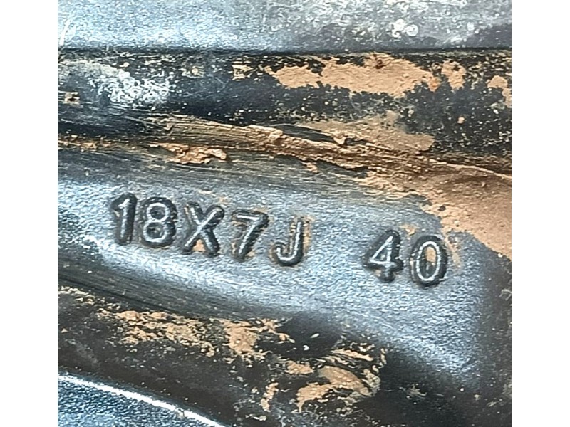 Recambio de llanta para nissan qashqai ii (j11, j11_) 1.2 dig-t referencia OEM IAM D0300HV03B ET40 18x7J