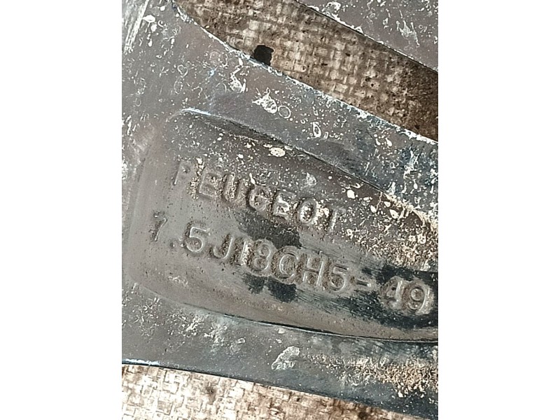 Recambio de llanta para peugeot 3008 ii suv (mc_, mr_, mj_, m4_) 1.5 bluehdi 130 referencia OEM IAM 98096873ZR ET49 7.5J18