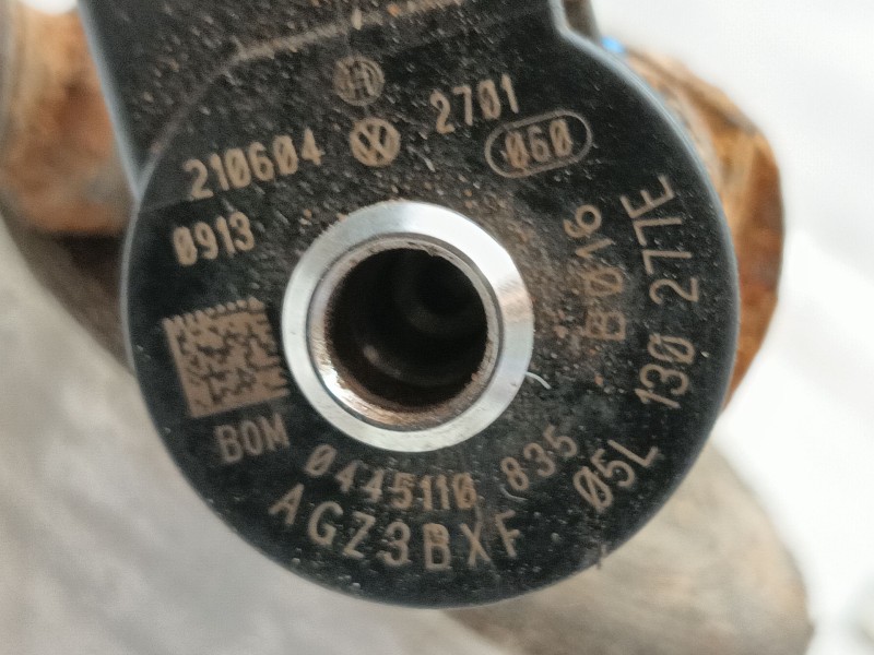 Recambio de inyector para audi q3 sportback (f3n) 35 tdi referencia OEM IAM 5L130277E  0445110835