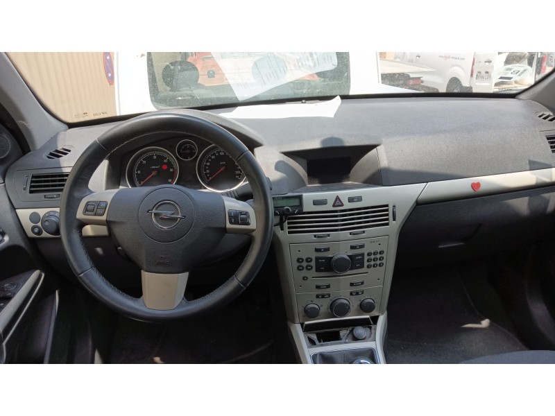 opel astra h (a04) del año 2008