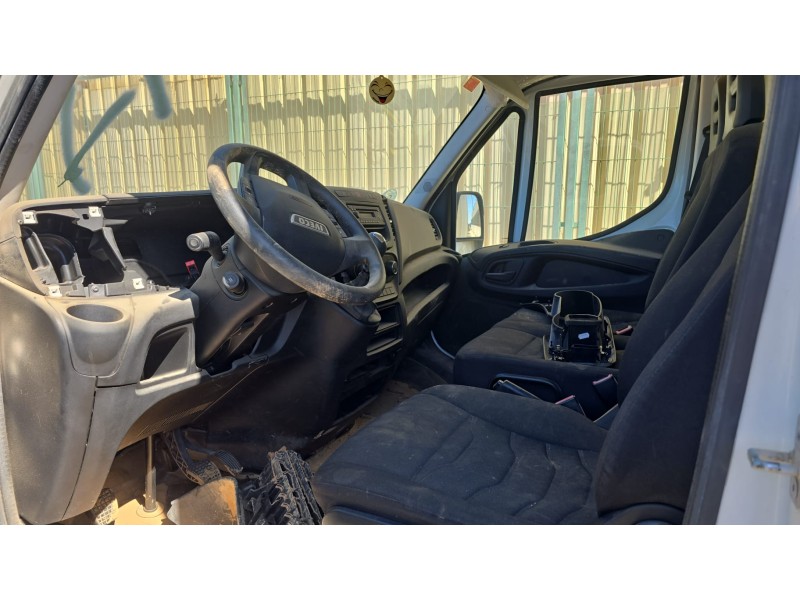 iveco daily vi caja/chasis del año 2018