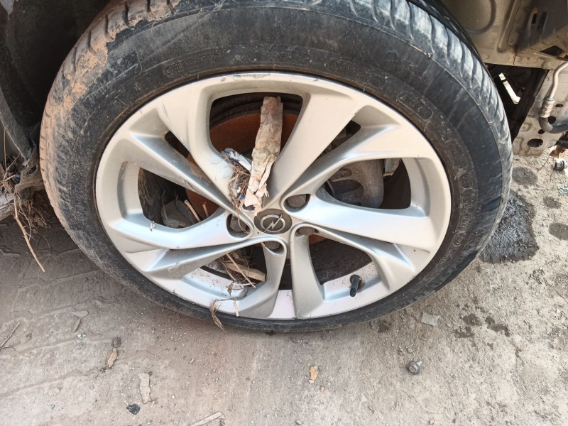 opel astra k (b16) del año 2017