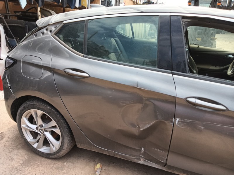 opel astra k (b16) del año 2017