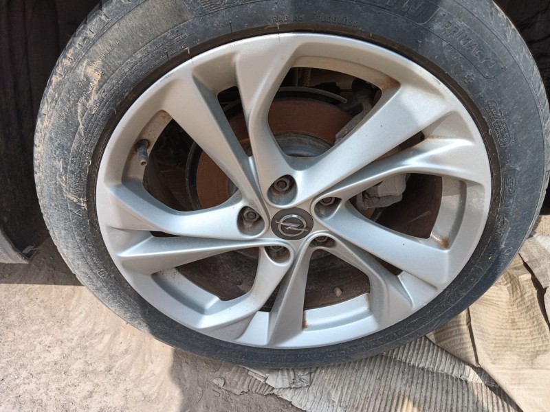 opel astra k (b16) del año 2017