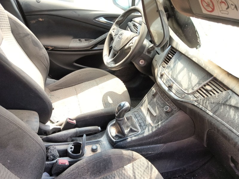 opel astra k (b16) del año 2017