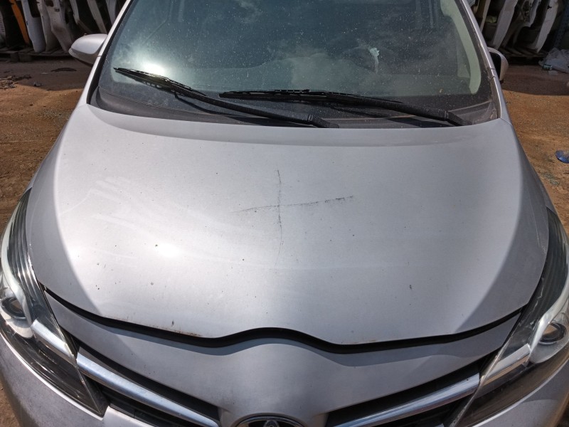 toyota verso (_r2_) del año 2013