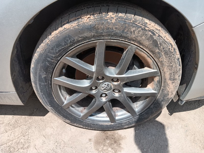 toyota verso (_r2_) del año 2013