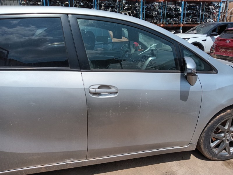 toyota verso (_r2_) del año 2013