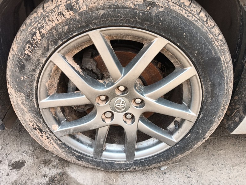 toyota verso (_r2_) del año 2013