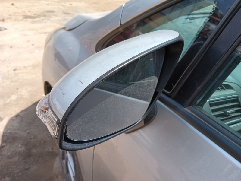 toyota verso (_r2_) del año 2013