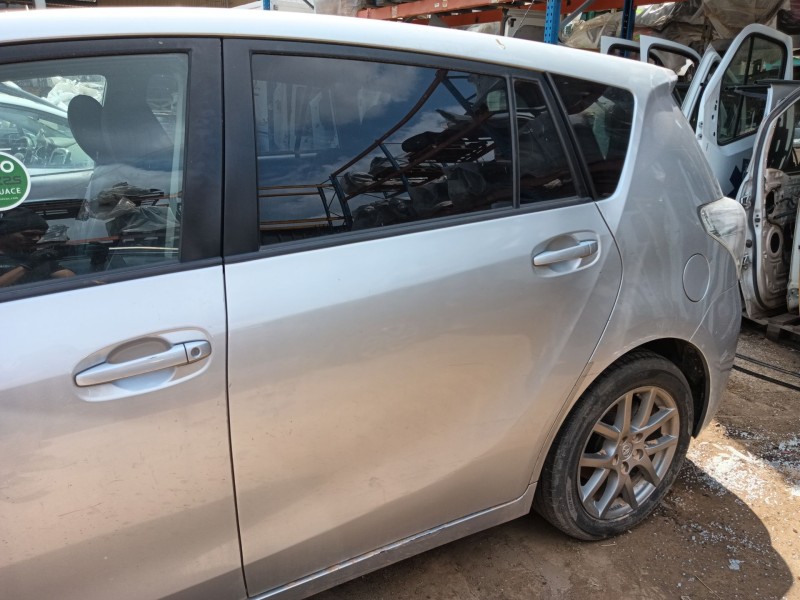 toyota verso (_r2_) del año 2013