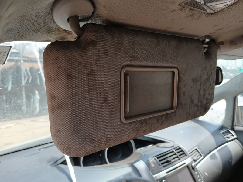 toyota verso (_r2_) del año 2013