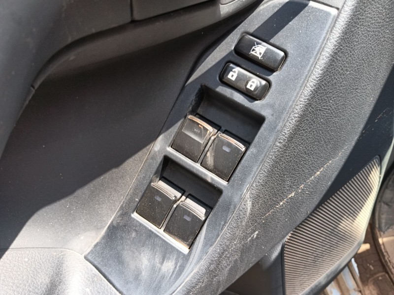 toyota verso (_r2_) del año 2013